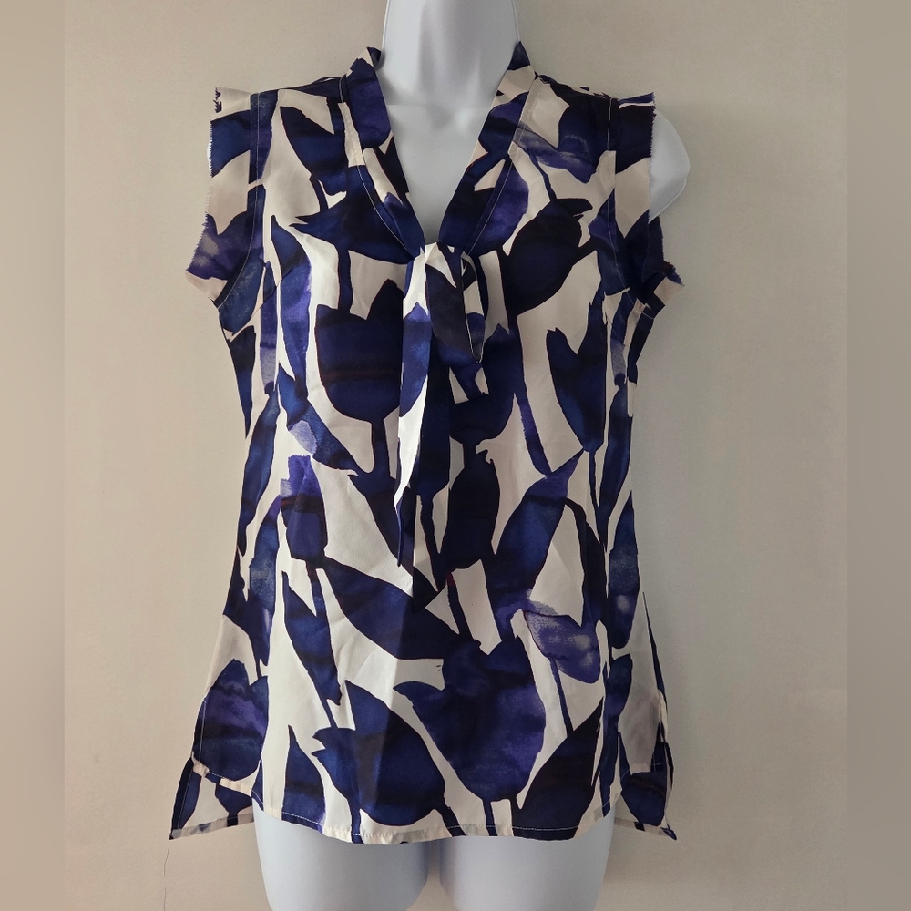 Jaye.e Blouse size XS